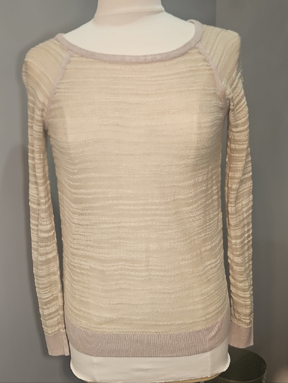 LOFT Light Cream Lightweight Knit Long-Sleeve Top